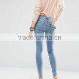 OEM Service Sales Winter Comfortable Cotton Jeans Pent Stonewash Shredded Knees for Lady thumbnail-3