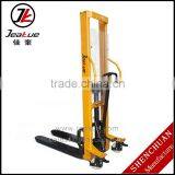 2015 Newest 1500kg Manual Hydraulic Stacker thumbnail-1
