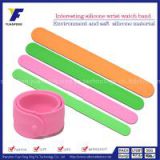 promotional items cheap slap and snap silicone rubber wristband with ruler