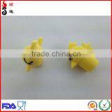 Wholesales High Quality FDA /LFGB Approved Food Grade Customized Silicone Wine Bottle Stoppers thumbnail-3