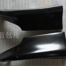 The Toyota Corolla Car Wraps Around the Front and Rear Hem of the 12-model Carora, While the Carora Looks Like a Seven-piece Collision-proof Strip thumbnail-5