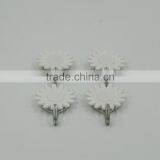4pcs White Daisy Houseware Sticky Sticker Hanging Plastic Hooks thumbnail-2