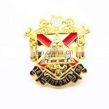 Promotional cheap Metal Rhineston pins of china manufacturers Gold CROWN Badge pin