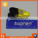 Oval Small Rubber Grip Magnet Clip thumbnail-3