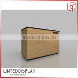 Concise Equipment Shop Cash Counter Design thumbnail-4