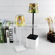 2020 Factory Price Wholesale Contemporary Flower Lamp Hotel Bedside Decor Tiffany Table Lamp thumbnail-4