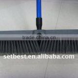 Heavy-duty Push Broom 18/24" Pro thumbnail-3