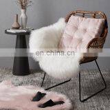 RAWHOUSE Amazon Hot Sale Custom White Pink Christmas Blanket Faux Fur Rug thumbnail-4