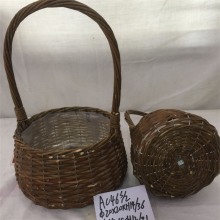 Willow Basket With Handles And Plastic Liners