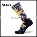 Coolmax Anti-bacterial Men Knee High Compression Fashion Photo Print Elite Basketball Socks Sport Stocking thumbnail-2