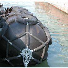 High Endurance Fender Pneumatic Rubber Fender Floating Fender Yokohama Fender for Ship thumbnail-1