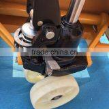 China Supplier 2ton Manual Pallet Trucks for Sale thumbnail-3