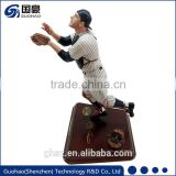 Sports polyresin statue action figure/Promotional statue polyresin baseball player figurines for wholesale