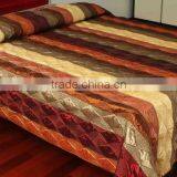 Stain Polyester Patchwork Chameleon Quilt thumbnail-1