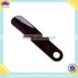 Colored Plastic Shoe Horn Customized for 3-5 Star Hotel thumbnail-1