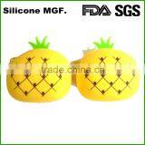 Custom Logo Printed Oval Soft Squeeze Silicone Coin Purse Made in China thumbnail-5