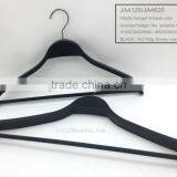 The HEAD 18mm Shoulder Thickness Laminated Like Clothes Plastic Hanger in Black With Grooved Bar Gas Empty Solid thumbnail-1