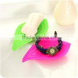 Q111 Fashion Household Wholesale Home East Plastic Shell Soap Dish thumbnail-1