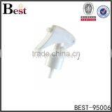 New Design Plastic Garden Hand Pressure Trigger Sprayer Parts China Free Samples thumbnail-3