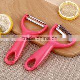 Plastic Handle Good Quality Stainless Steel Vegetable and Fruit Peeler thumbnail-6