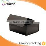 Custom Black Rigid Magnetic Closure Gift Box Wholesale thumbnail-3