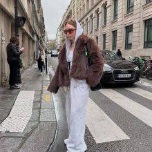 Fashionable Solid Color Collared Short Faux Fur Coat for Elegant Winter Commuter Look thumbnail-4