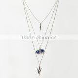 Triplicate arrow head and quartz stone pendent necklace