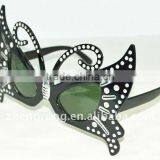 Novel Item Fashion New Plastic Party Sunglass
