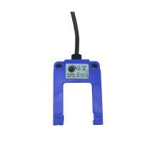 PNP U-Shaped Infrared Through Beam Positioning 13mm Slot Sensor thumbnail-3