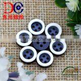 Eco-friendly Product Plastic 4 Hole Button for Sweater