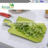 Novel Folding Environmental Protection Kitchen Household Plastic Chopping Block thumbnail-3