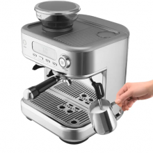 4-6 Cup Drip Coffee Maker with Overheat Protection for Office & Home Use