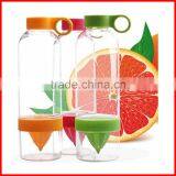800ml Multi-functional Water Bottle Manual Fruit Juicer Cup Lemon Cup With Lid thumbnail-3