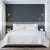 Soft 100% Polyester Fade Resistance Eco-friendly White Plain Quilt For Sale thumbnail-5