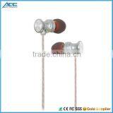 Low Price Metal Stereo in Ear Earphone Wired Headphone With Mic thumbnail-4