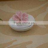 Factory Direct White Porcelain Jewelery Box With Flower Shape Design thumbnail-4