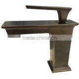 New Design Square Chrome Gold Single Handle Basin Faucet thumbnail-3