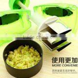 Cy289 Kitchen Tool Plastic Garlic Ginger Grinder Twist Press Onion Garlic Mincer thumbnail-4