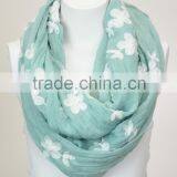 China Wholesale Soft Feel Viscose New Floral Fashion Print Scarf thumbnail-1