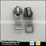 Hot Selling Factory Price Fancy Metal Reversible Zipper Pulls thumbnail-1