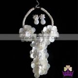 Soft White Shell with Stone Flower Costume Shell Necklace Set with Earrings