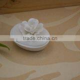 Hand Made White Porcelain Trinket Box With Flower Shape Design thumbnail-5