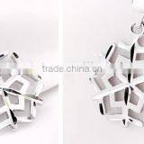 Chic Brilliant Snowflake Earring Design 925 Sterling Silver Synthetic Diamond Stud Earrings Crystal Snowflake Earring Woman thumbnail-4