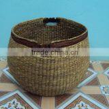 Round Water Hyacinth Basket With PU Handles thumbnail-1