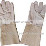 LinYi YiCheng Hot Selling Leather Welding Gloves thumbnail-1