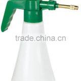 1.5L Pressure Sprayer With Adjustable Brass Nozzle thumbnail-2