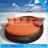 Декор для сада из плетеного виноградника: круглый лежак для отдыха в открытом воздухе thumbnail-4