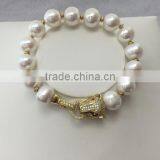 AA 9-10mm White Freshwater Pearl Bracelet thumbnail-3