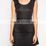 Sisley Structured Dress in Mesh Fabric thumbnail-3