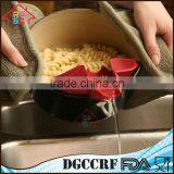 NBRSC Red Silicone Pouring Spout Clip on Easy Pour Spout for Pots and Bowls thumbnail-1